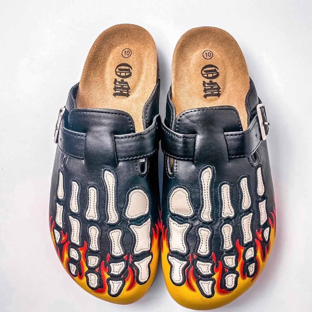 Flaming Bones Mules Octavious Marks sz 9/10